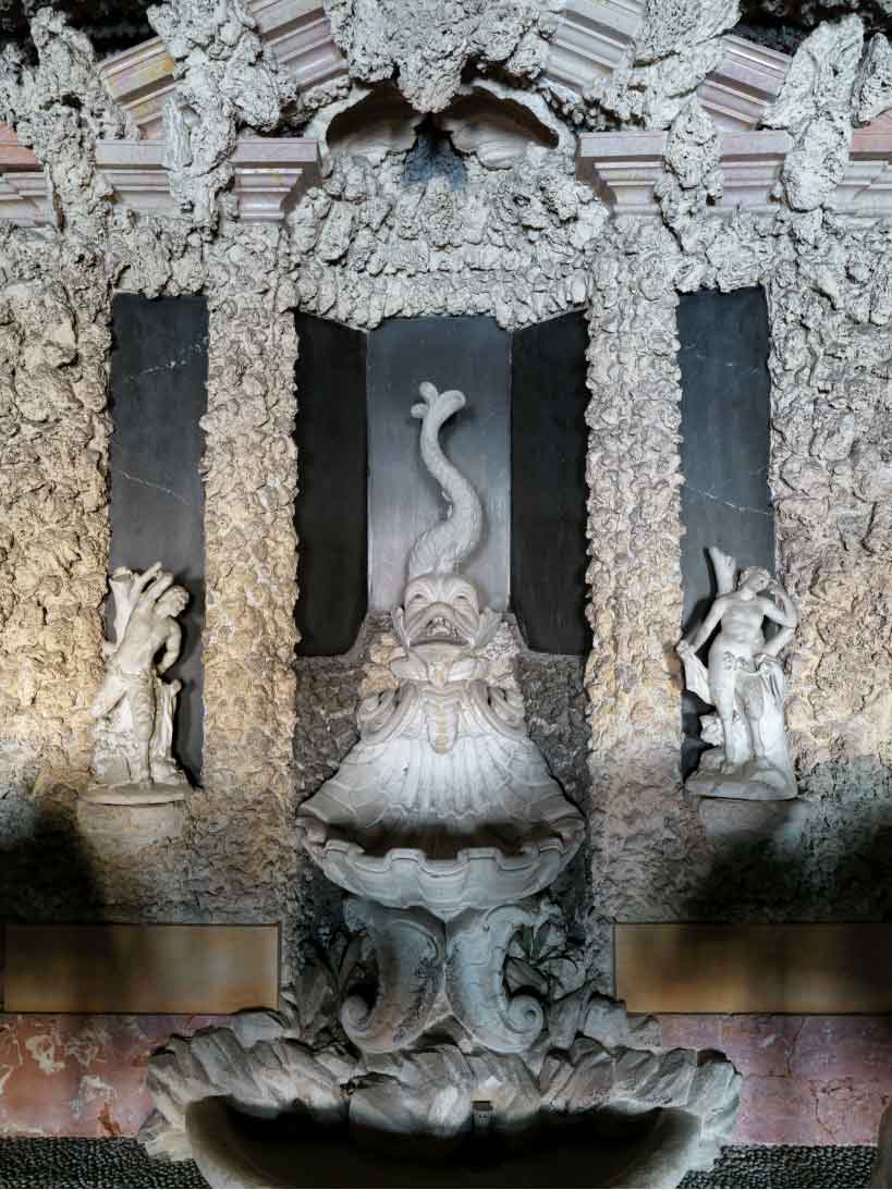 L’APPARTAMENTO DELLE GROTTE