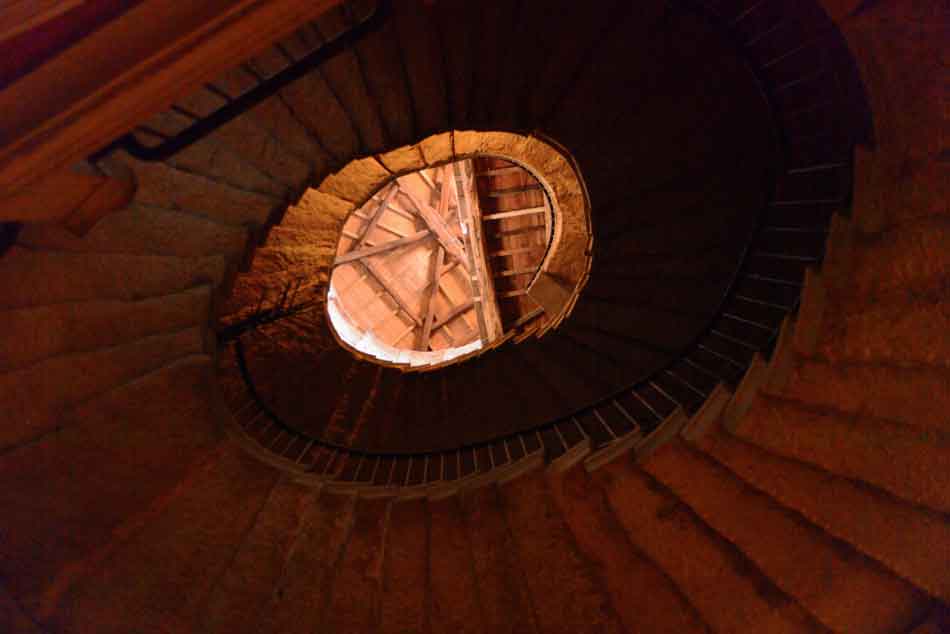 L’APPARTAMENTO DELLE GROTTE