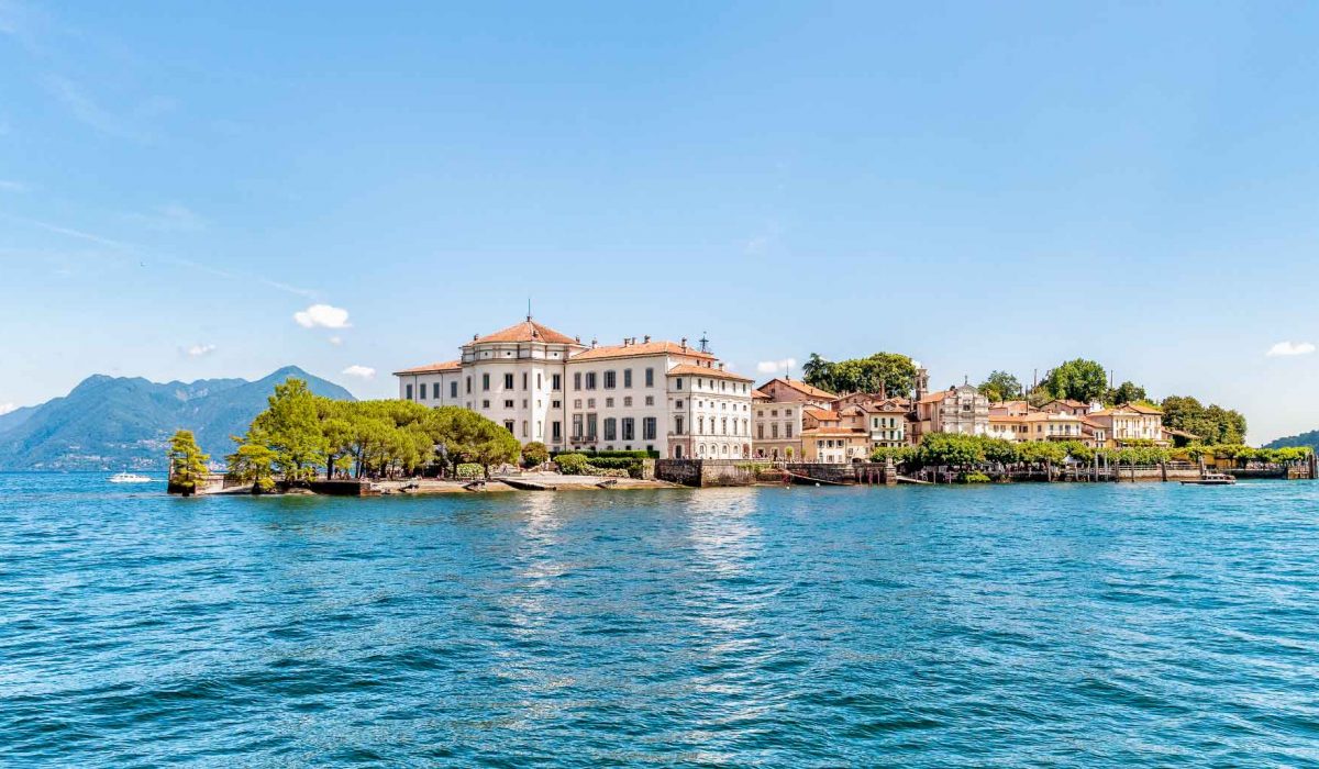 HISTORY VISITS PALAZZO BORROMEO