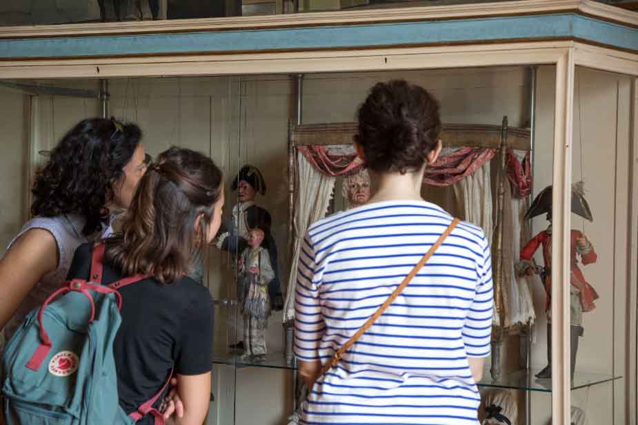 THE MARIONETTE THEATRE OF CASA BORROMEO